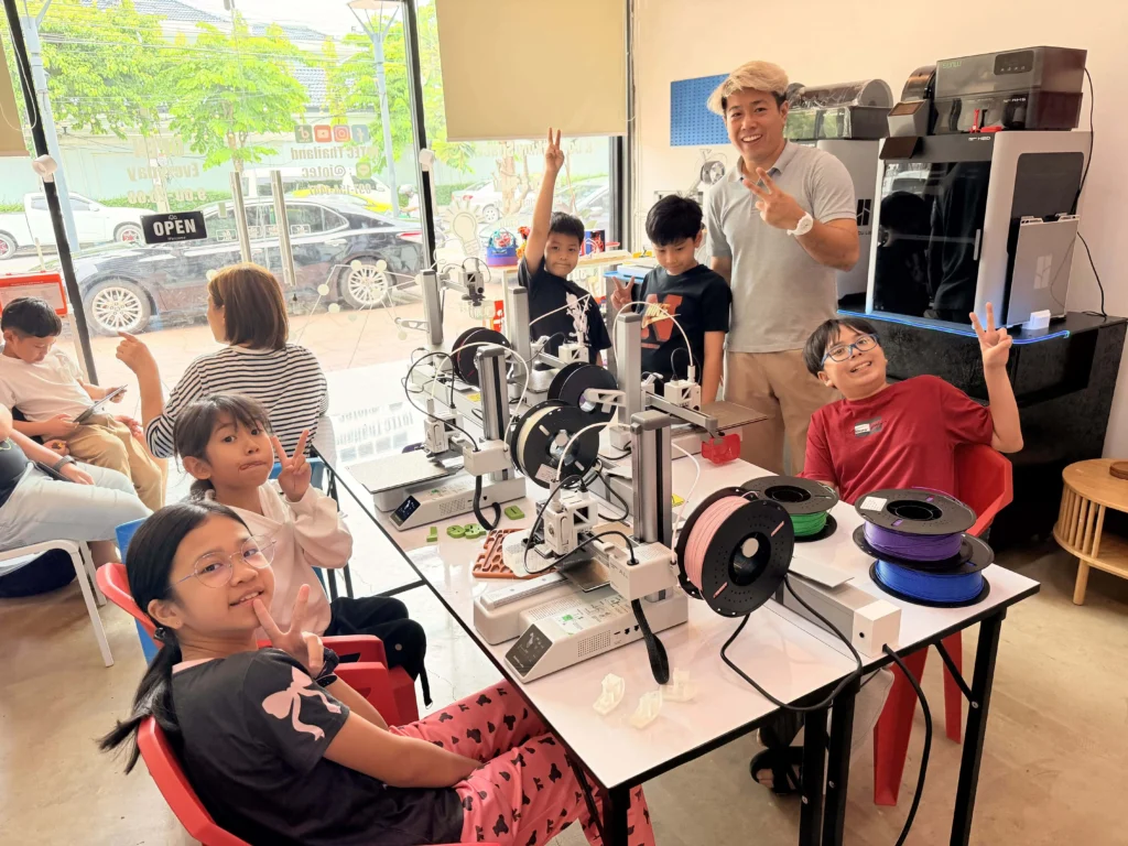เด็กๆ เรียน 3D Printer เด็ก ที่ IOTEC Thailand